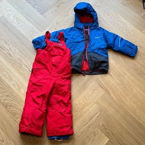 Patagonia Baby Snow Pile Jacket and Baby Snow Pile bibs red and blue 3T